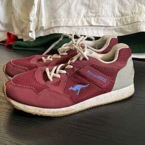 Kangaroos size 8